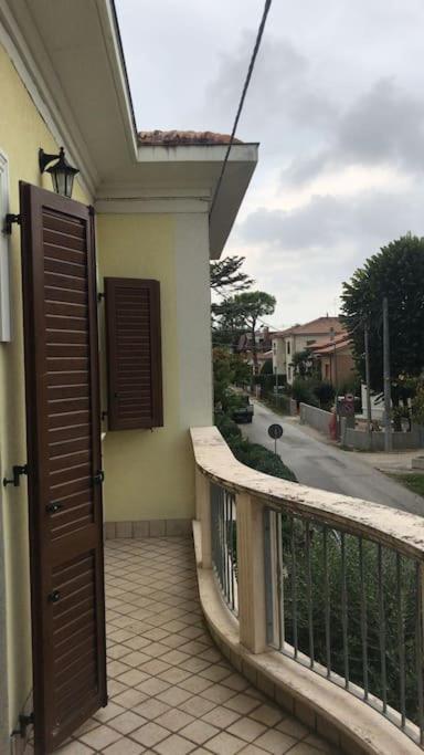 Villa Parisi Luxury Italian Villa ファーノ エクステリア 写真